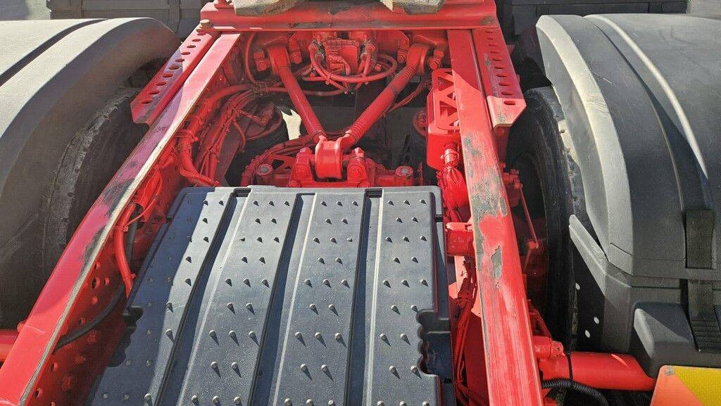 Tahač Mercedes-Benz Actros 2545 LS 6x2 tractor unit - lift axle: obrázek 4
