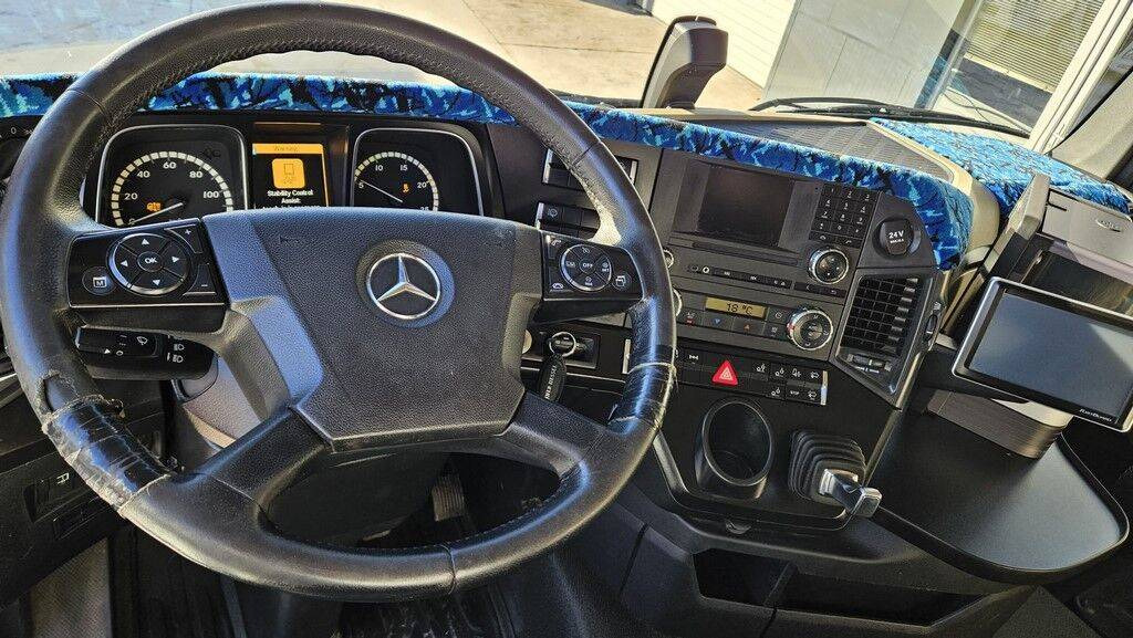 Tahač Mercedes-Benz Actros 2545 LS 6x2 tractor unit - lift axle: obrázek 9