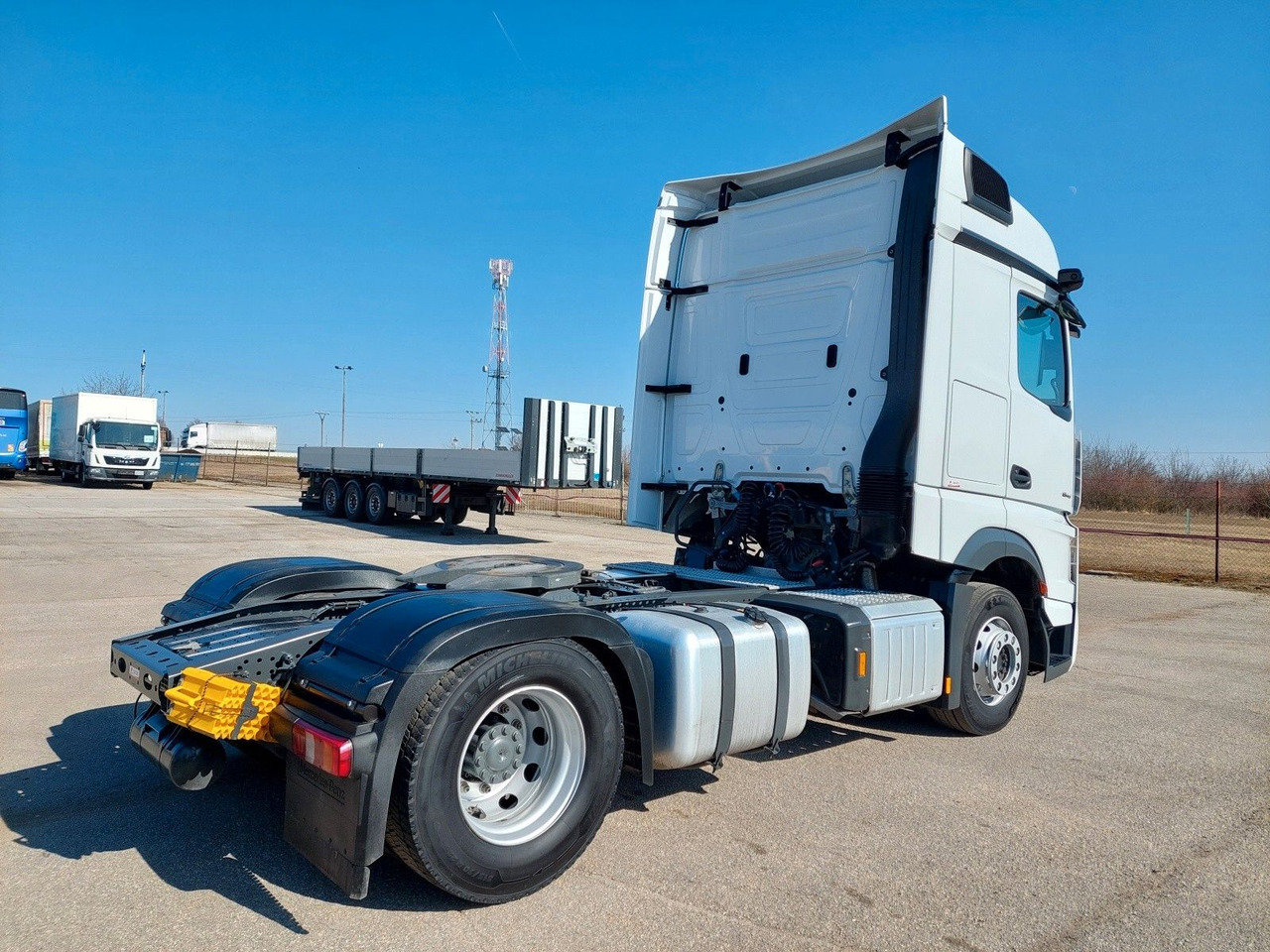 Tahač Mercedes-Benz Actros 5 1845 LS BigSpace 4x2