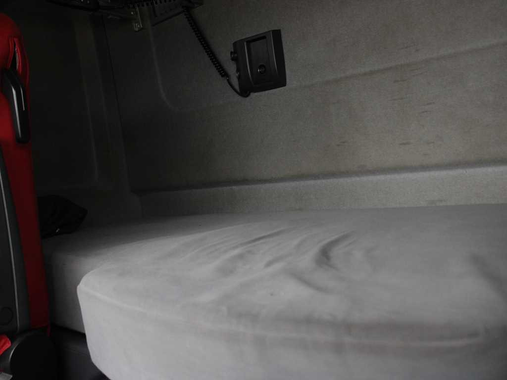 Tahač Renault T 460, EURO 6, LOWDECK, AIR SUSPENSION