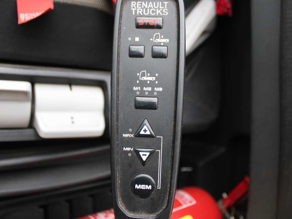 Tahač Renault T 460, EURO 6, LOWDECK, AIR SUSPENSION