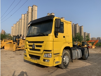 Tahač SINOTRUK Howo tractor unit: obrázek 1