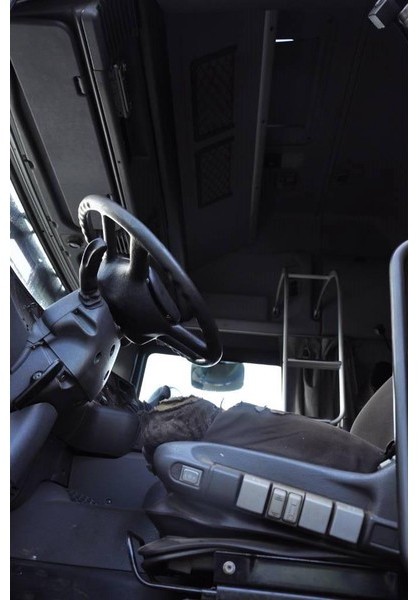 Tahač Scania R124 GB6X4NA 470: obrázek 7