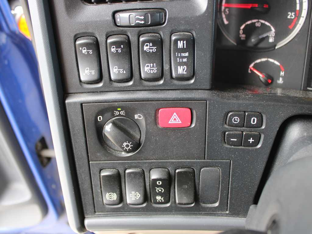 Tahač Scania R410, EURO 6, LOWDECK, RETARDER, NAVIGATION