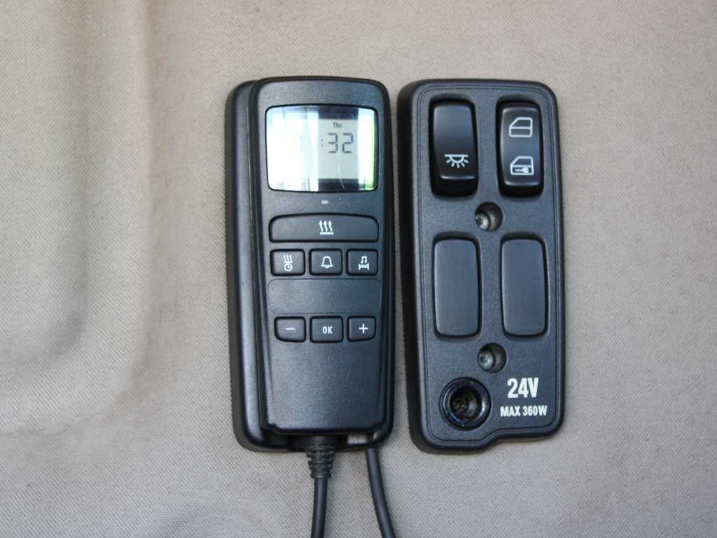 Tahač Scania R420, 6x4, EURO 3, HYDRAULIC ARM LOGLIFT F135ZT94A, LIGHTS