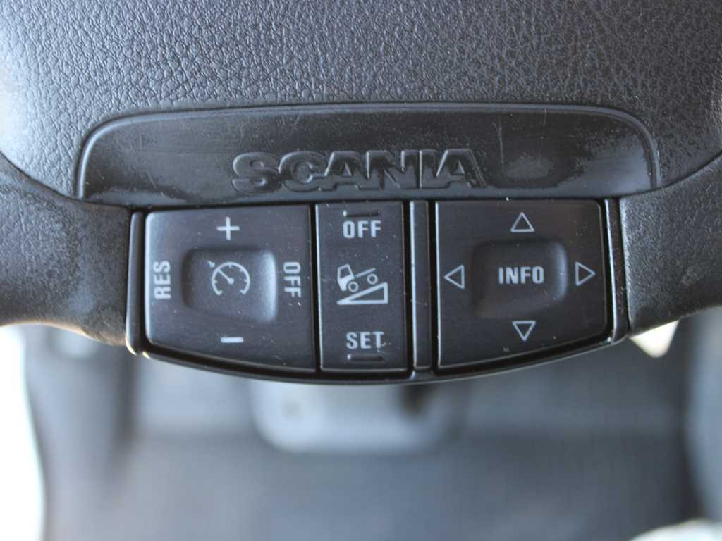 Tahač Scania R420, 6x4, EURO 3, HYDRAULIC ARM LOGLIFT F135ZT94A, LIGHTS