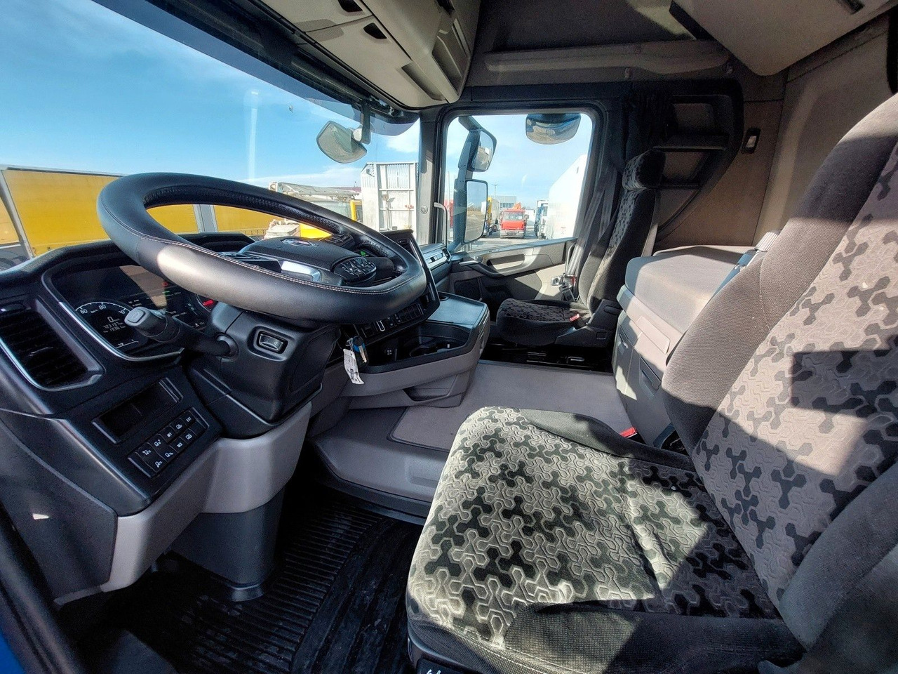 Tahač Scania R450 A4X2NB Luft/Luft