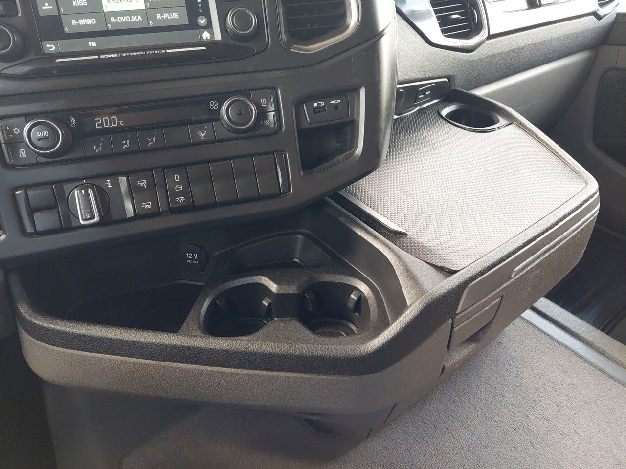 Tahač Scania R450 A4X2NB Luft/Luft Hydraulik