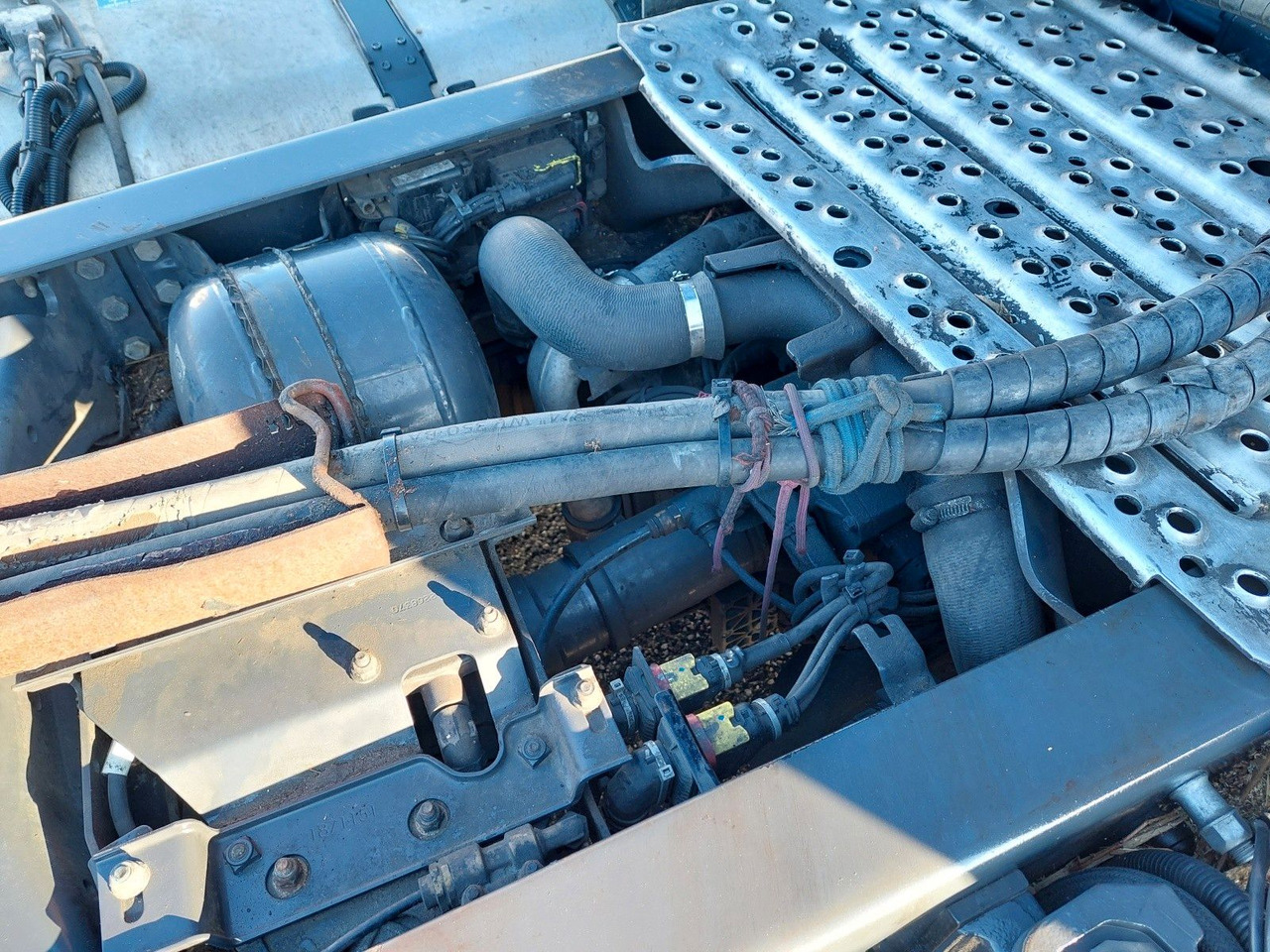 Tahač Scania R450 Retarder Luft/Luft Standklima Hydraulik