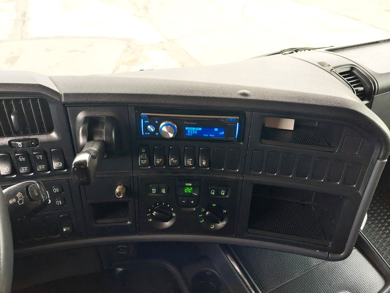 Tahač Scania R 440 LA6X2/4MNA