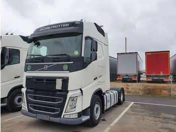 Tahač VOLVO FH 42T: obrázek 1