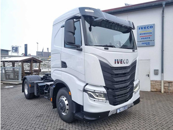 Tahač IVECO X-WAY