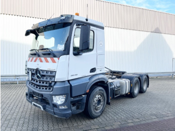 Tahač MERCEDES-BENZ Arocs 2648