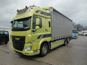 Plachtový nákladní auto DAF CF 400