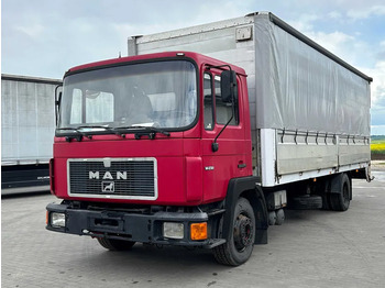 Plachtový nákladní auto MAN 14.232
