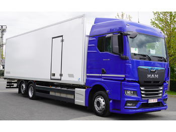 Izotermický nákladní automobil MAN TGX 26.400