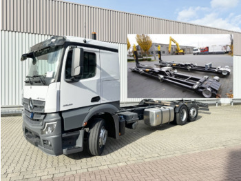 Hákový nosič kontejnerů MERCEDES-BENZ Actros 2545