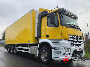 Chladírenský nákladní automobil MERCEDES-BENZ Arocs 3251