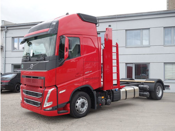 Přepravník automobilů VOLVO FH13