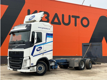 Podvozek s kabinou VOLVO FH 500