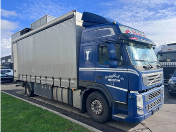 Plachtový nákladní auto VOLVO FM 370