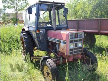 Traktor Case IH 433 Hinterradschlepper: obrázek 1