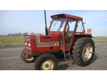 Traktor FIAT 780: obrázek 1