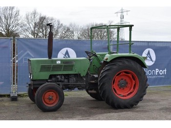 Traktor Fendt Farmer 102S: obrázek 1