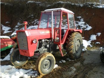 Traktor IMT 560: obrázek 1