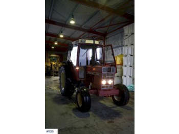 Traktor INTERNATIONAL 785XL: obrázek 1