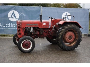 Traktor International Farmall D430: obrázek 1