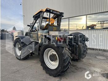 JCB Fastrac 2135 4WS - Traktor: obrázek 2