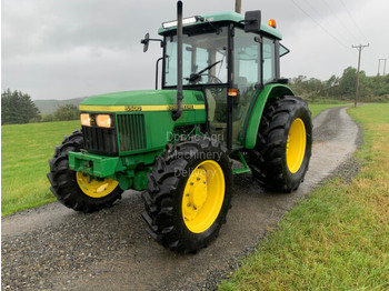 Traktor John Deere 5500: obrázek 1