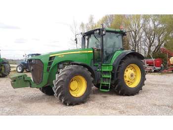 Traktor John Deere 8530: obrázek 1