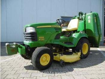 Traktor John Deere x740: obrázek 1