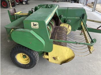 Lis na hranaté balíky John Deere kleinpakkenpers 456