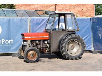 Obkročný traktor Massey Ferguson 135.8V: obrázek 1