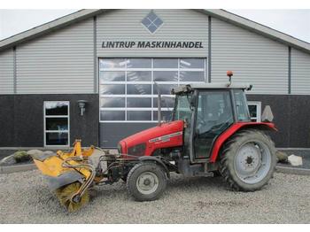 Traktor Massey Ferguson 4225 Med frontlift og kost: obrázek 1