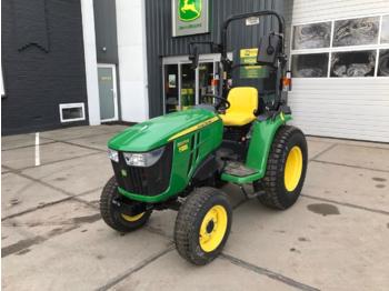 Mini traktor John Deere 3025E