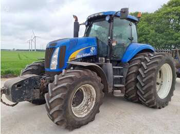 Traktor New Holland T8040: obrázek 1