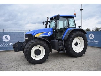 Traktor New Holland TM190: obrázek 1