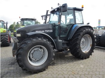 Traktor New Holland TM 135: obrázek 1