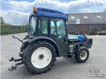 New Holland TN75 V smalspoor tractor - Traktor: obrázek 3
