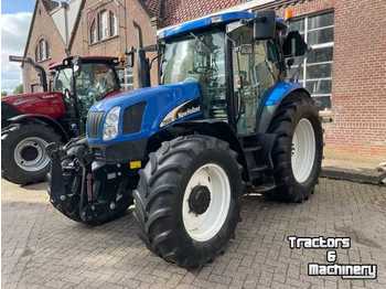 Traktor New Holland TS 100 A: obrázek 1