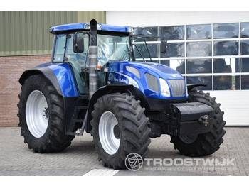 Traktor New Holland TVT 190: obrázek 1