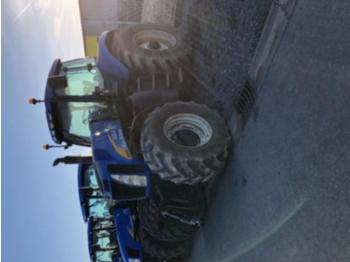 Traktor New Holland t 8030: obrázek 1