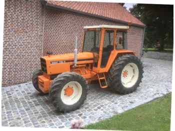 Traktor Renault 1151-4: obrázek 1