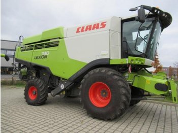 Sklízecí mlátička CLAAS Lexion 740