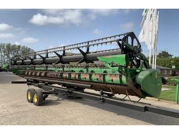 Sklízecí mlátička John Deere 630R