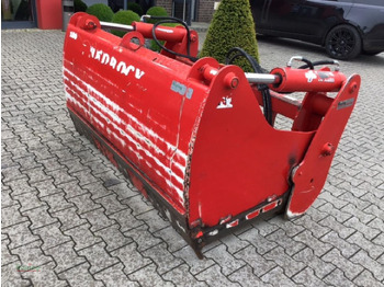 Redrock Telegator 180-100 - Technika na siláž
